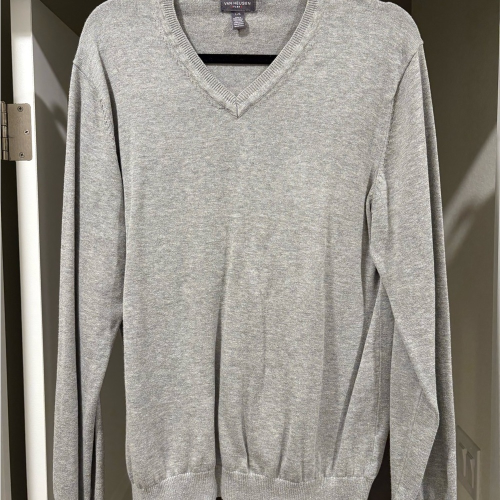 Van Heusen Light Gray V-Neck Sweater